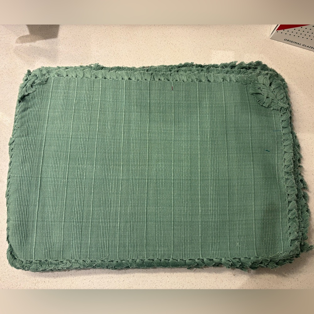 Set of 6 placemats NEW